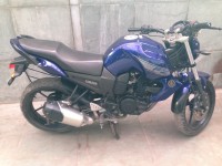 Blue Yamaha FZ16