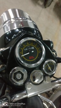 Magic Black Royal Enfield Bullet 350 ES