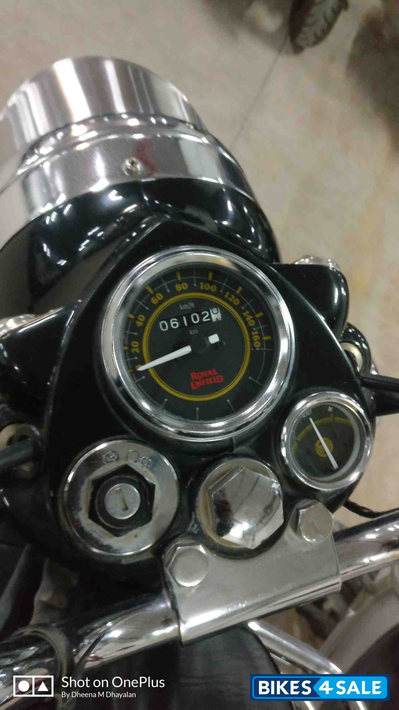Magic Black Royal Enfield Bullet 350 ES