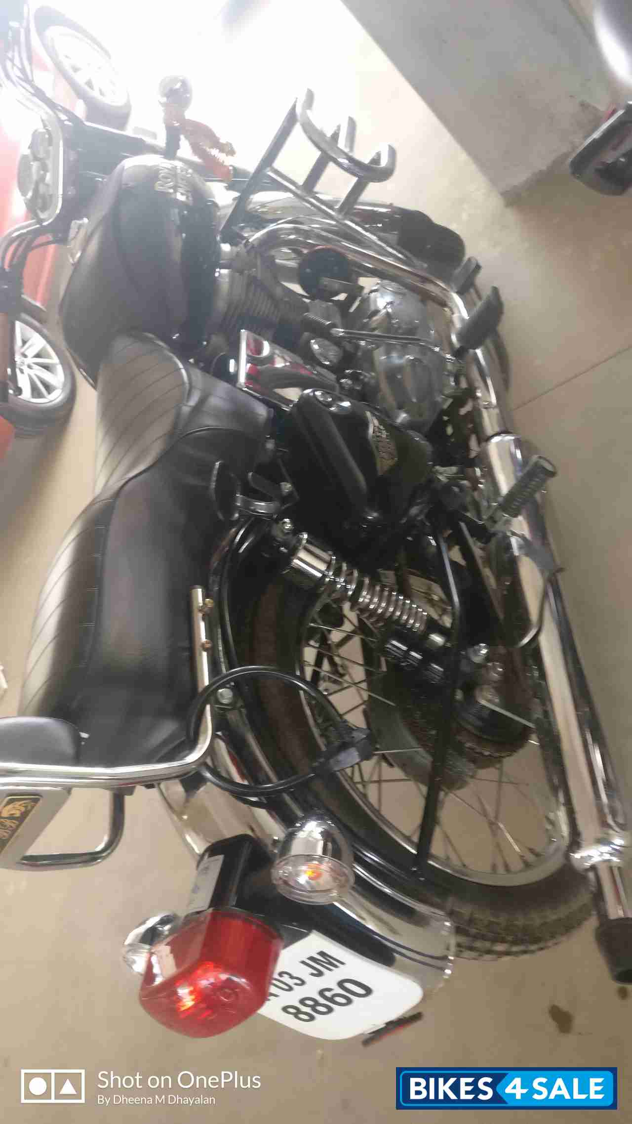 Magic Black Royal Enfield Bullet 350 ES