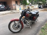 Red Royal Enfield Classic 350