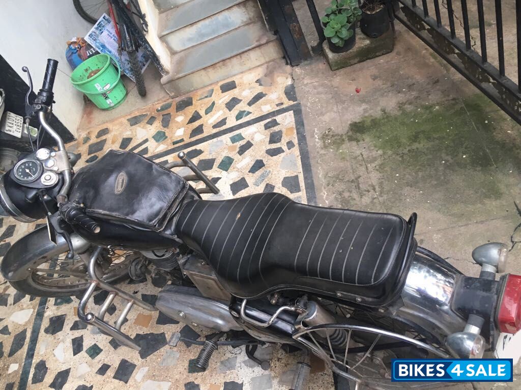Black Royal Enfield Vintage Bullet