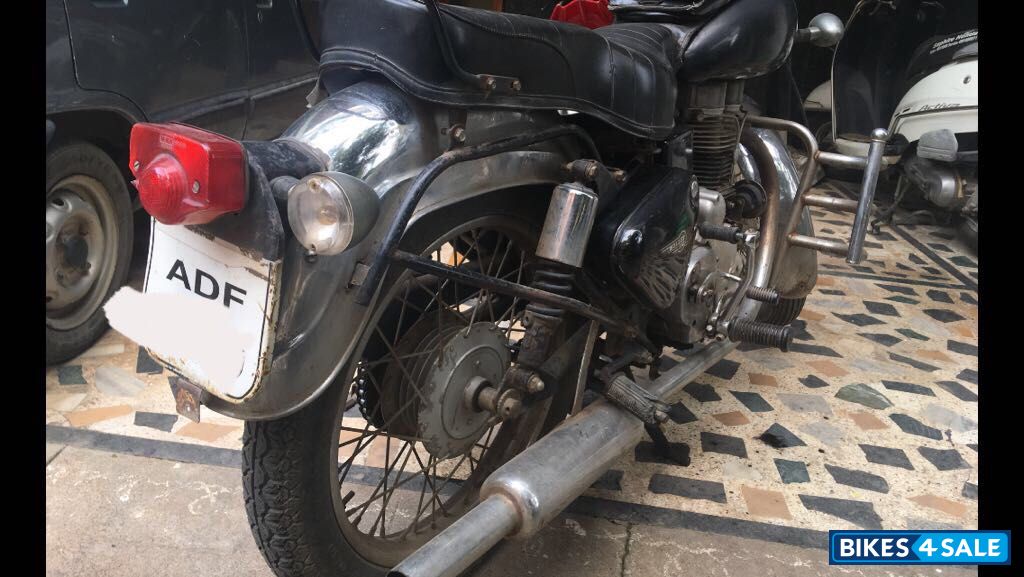 Black Royal Enfield Vintage Bullet