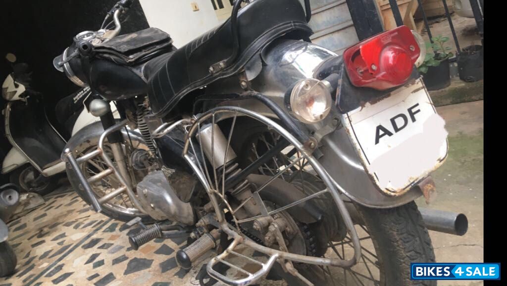 Black Royal Enfield Vintage Bullet