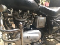 Black Royal Enfield Vintage Bullet