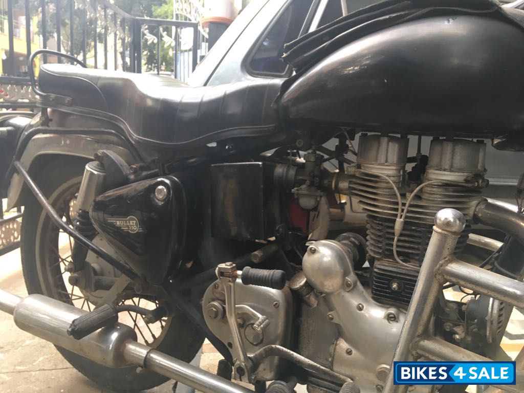 Black Royal Enfield Vintage Bullet