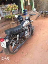 Royal Enfield Bullet Standard 350