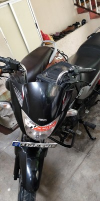 Black Hero Glamour 125