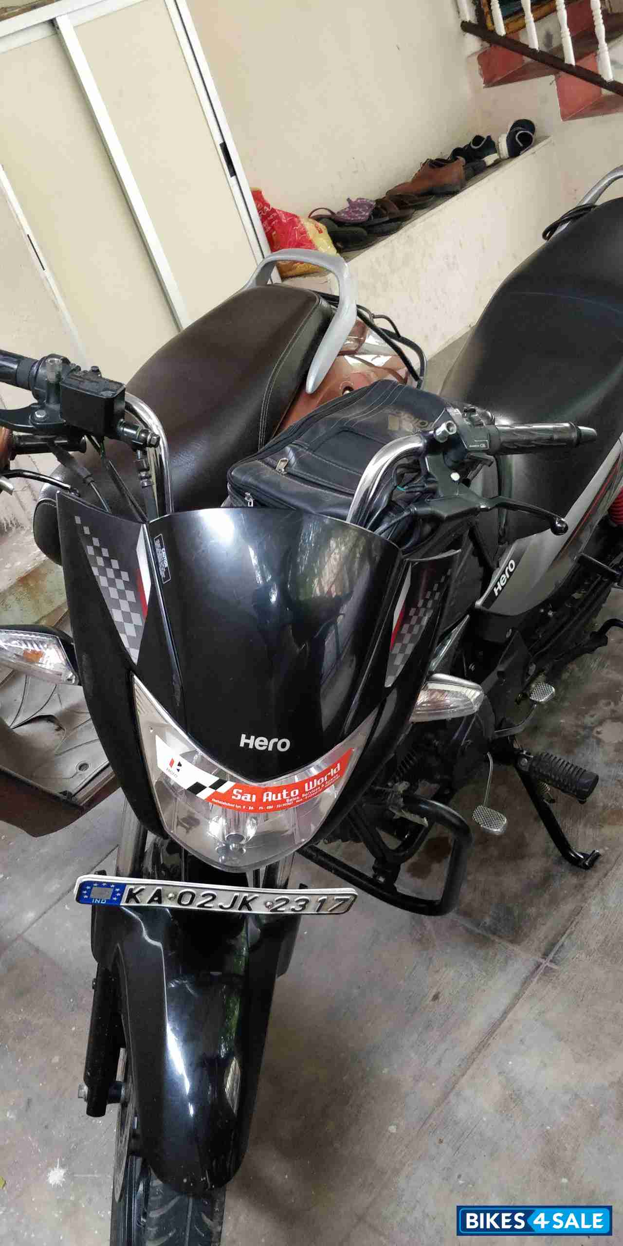 Black Hero Glamour 125 Black Hero Glamour 125