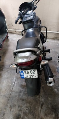 Black Hero Glamour 125