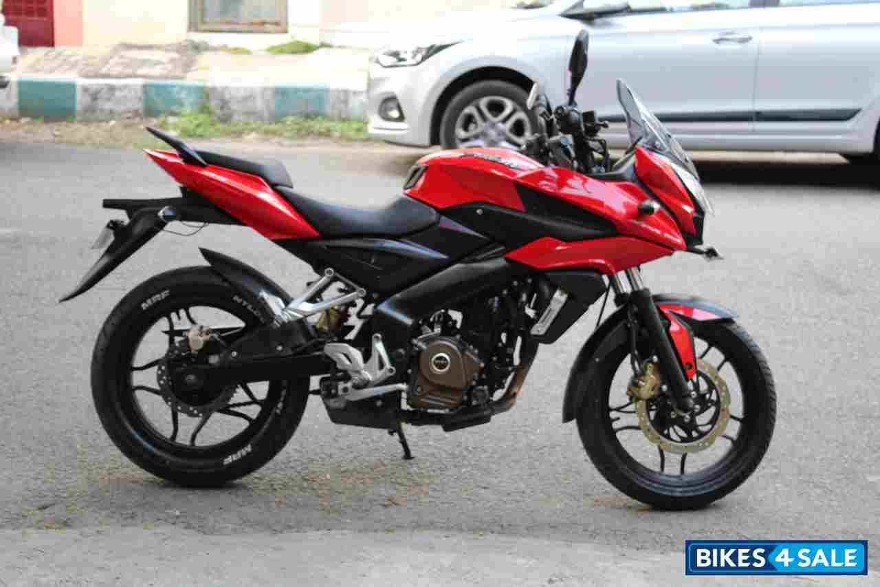 Passion Red Bajaj Pulsar AS 200 Passion Red Bajaj Pulsar AS 200