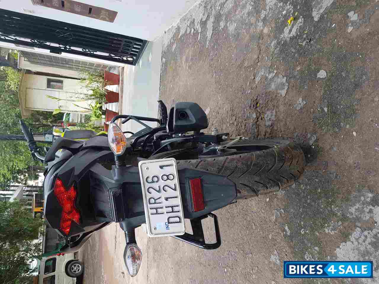 Black, Green Honda CB Hornet 160R ABS