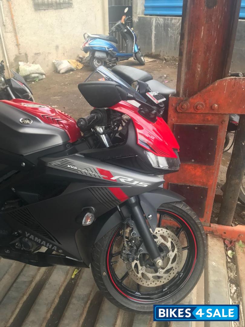 Thunder Grey + Red Yamaha YZF R15 V3 Thunder Grey + Red Yamaha YZF R15 V3