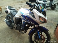 White Blue Yamaha Fazer FI V2