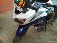 White Blue Yamaha Fazer FI V2
