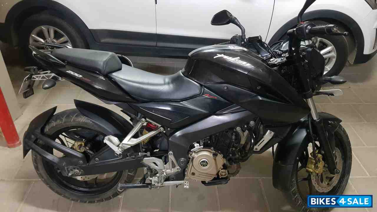 Bajaj Pulsar 200 NS