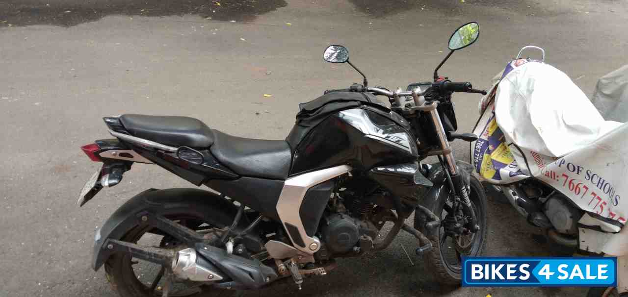 Yamaha FZ FI V2