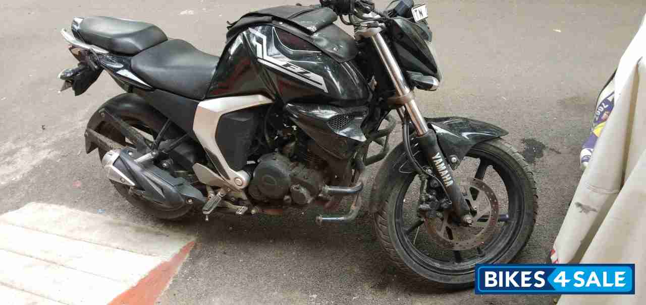 Yamaha FZ FI V2
