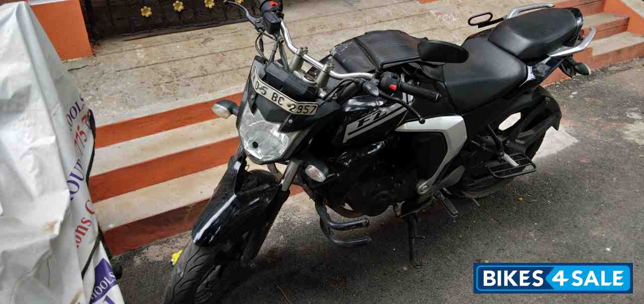 Yamaha FZ FI V2