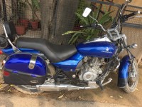 Blue Bajaj Avenger 220 DTS-i