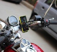 Red Bajaj Avenger 220 DTS-i