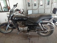 Bajaj Avenger 220 DTS-i