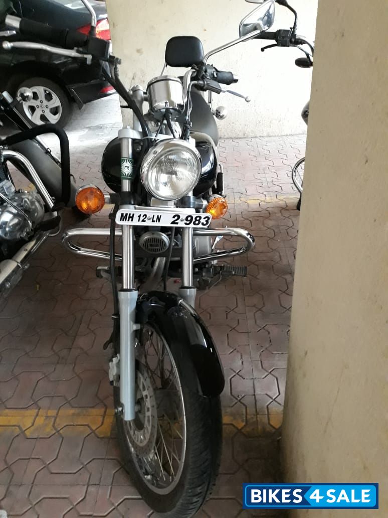 Bajaj Avenger 220 DTS-i
