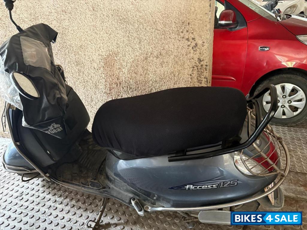 Grey Suzuki Access 125