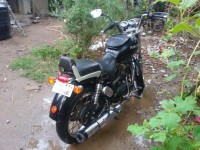 Black Royal Enfield Thunderbird 350