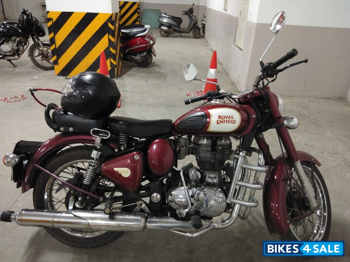 Redditch Red Royal Enfield Bullet Standard 350