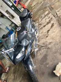 Yamaha YZF R15 V2