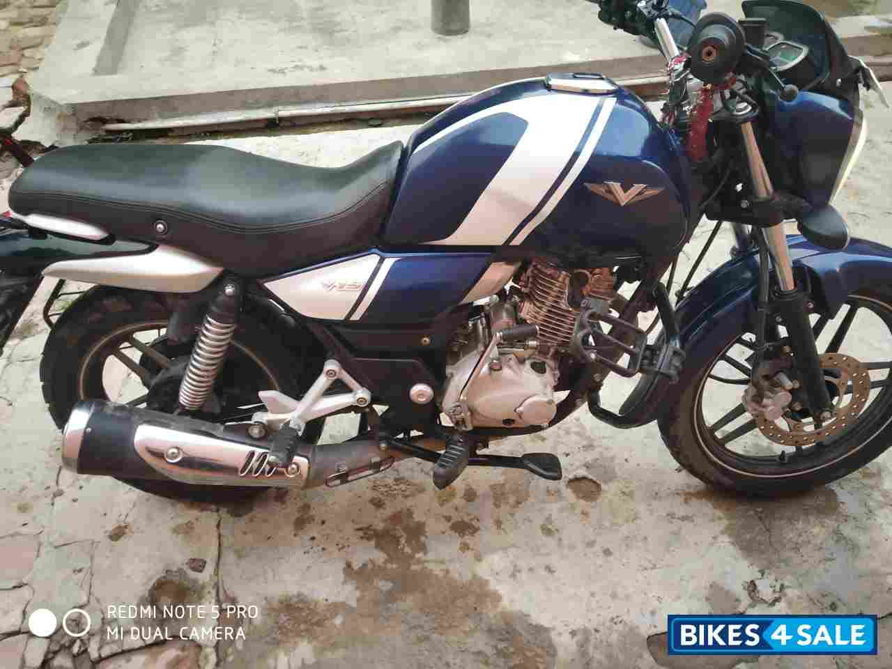 Blue And White Bajaj V15