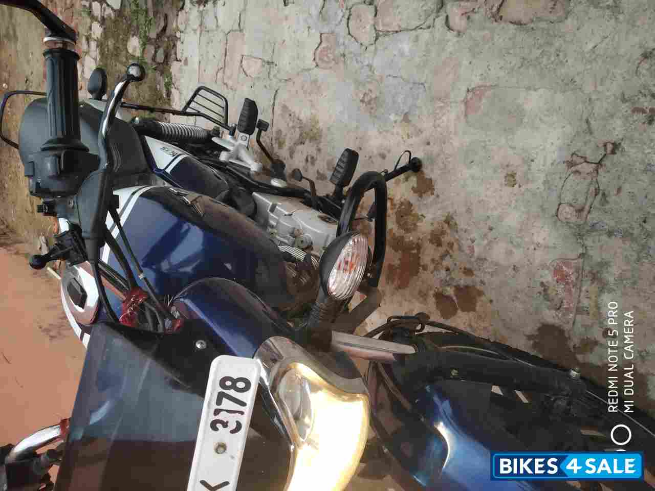 Blue And White Bajaj V15