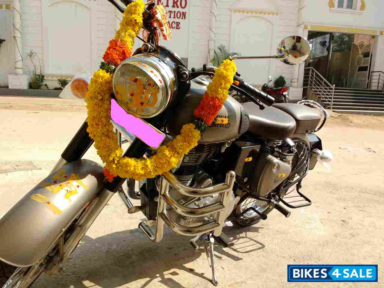 Gunmetal Gray Royal Enfield Classic Gunmetal Grey