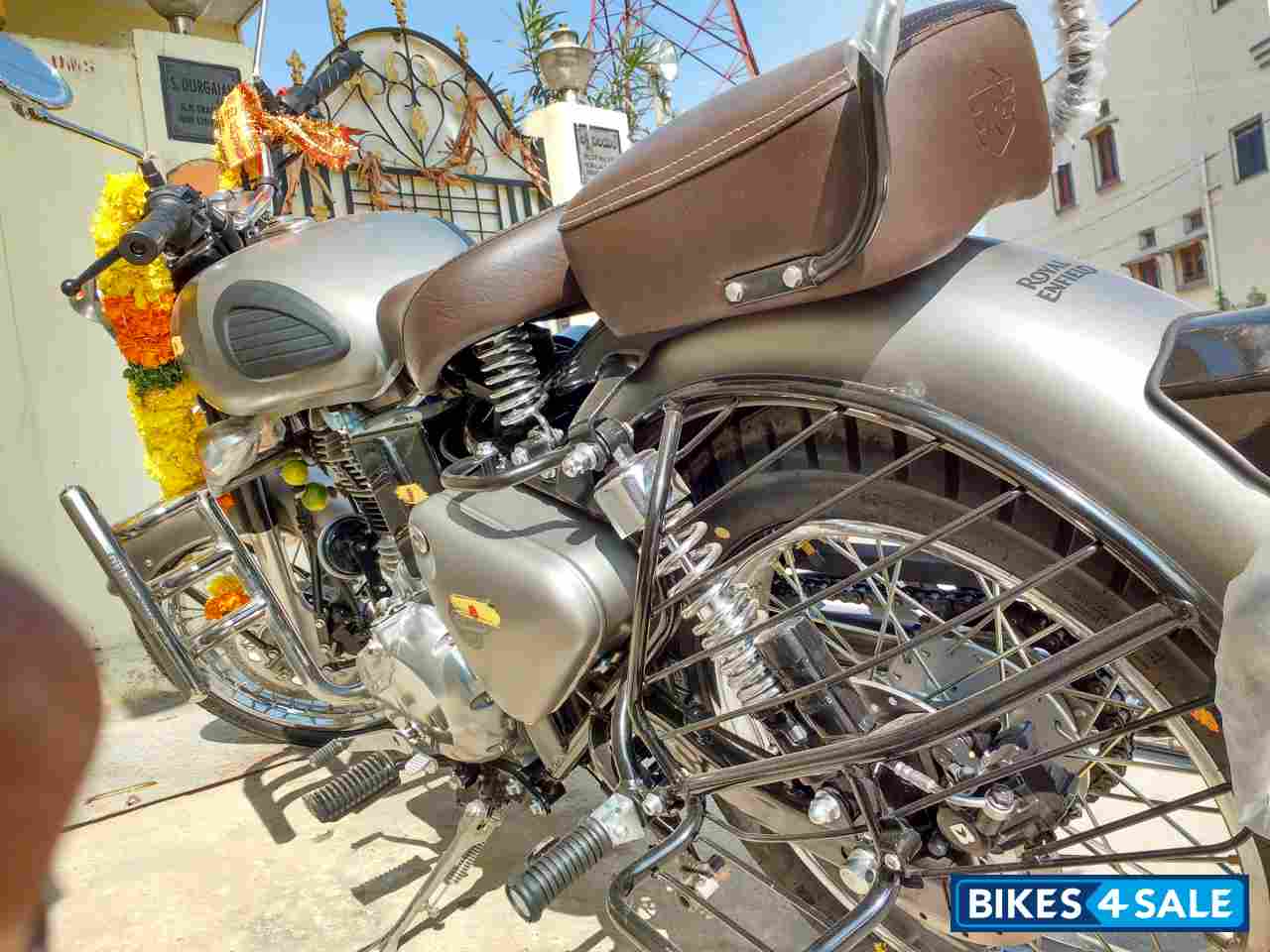 Gunmetal Gray Royal Enfield Classic Gunmetal Grey