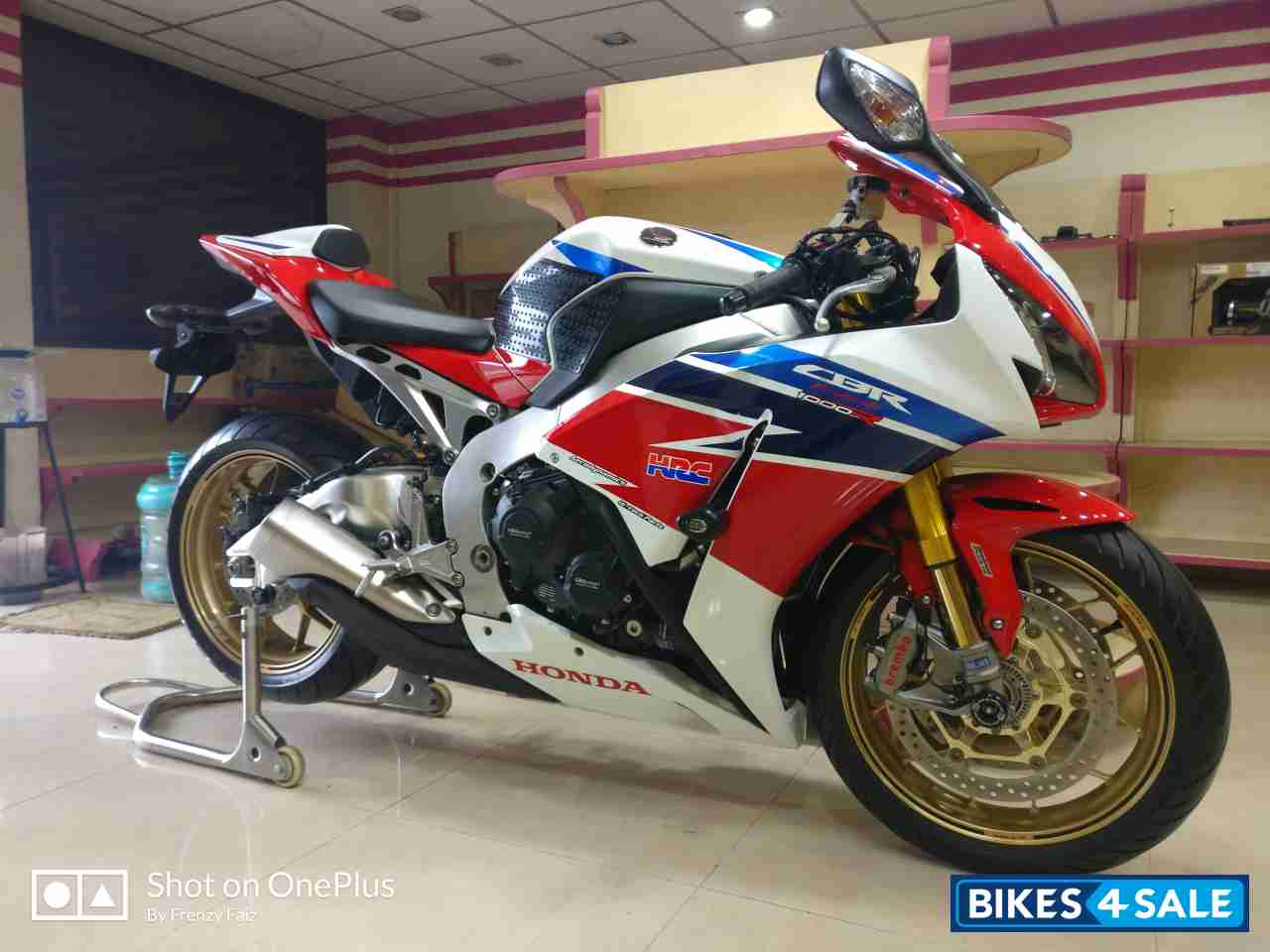 Tri Colour Honda CBR 1000RR Fireblade SP