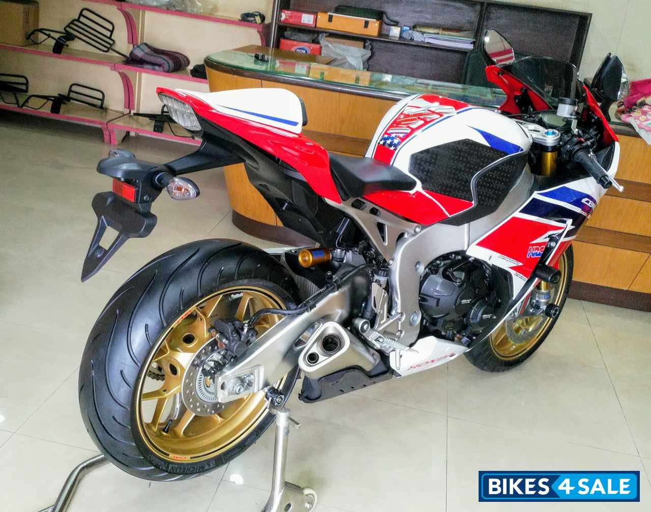 Tri Colour Honda CBR 1000RR Fireblade SP