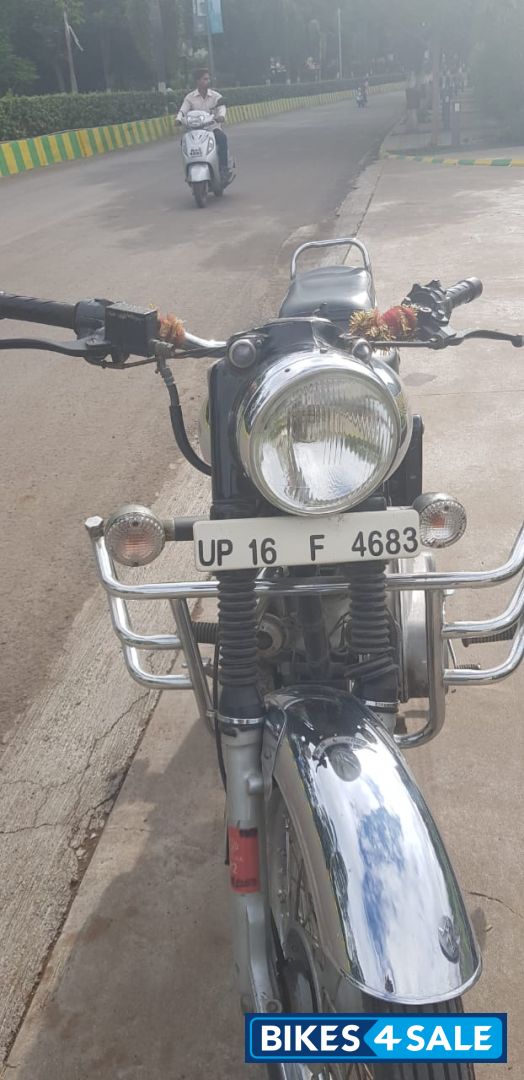 Black Royal Enfield Bullet Machismo A350