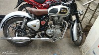 Silver Royal Enfield Bullet 350 Twinspark