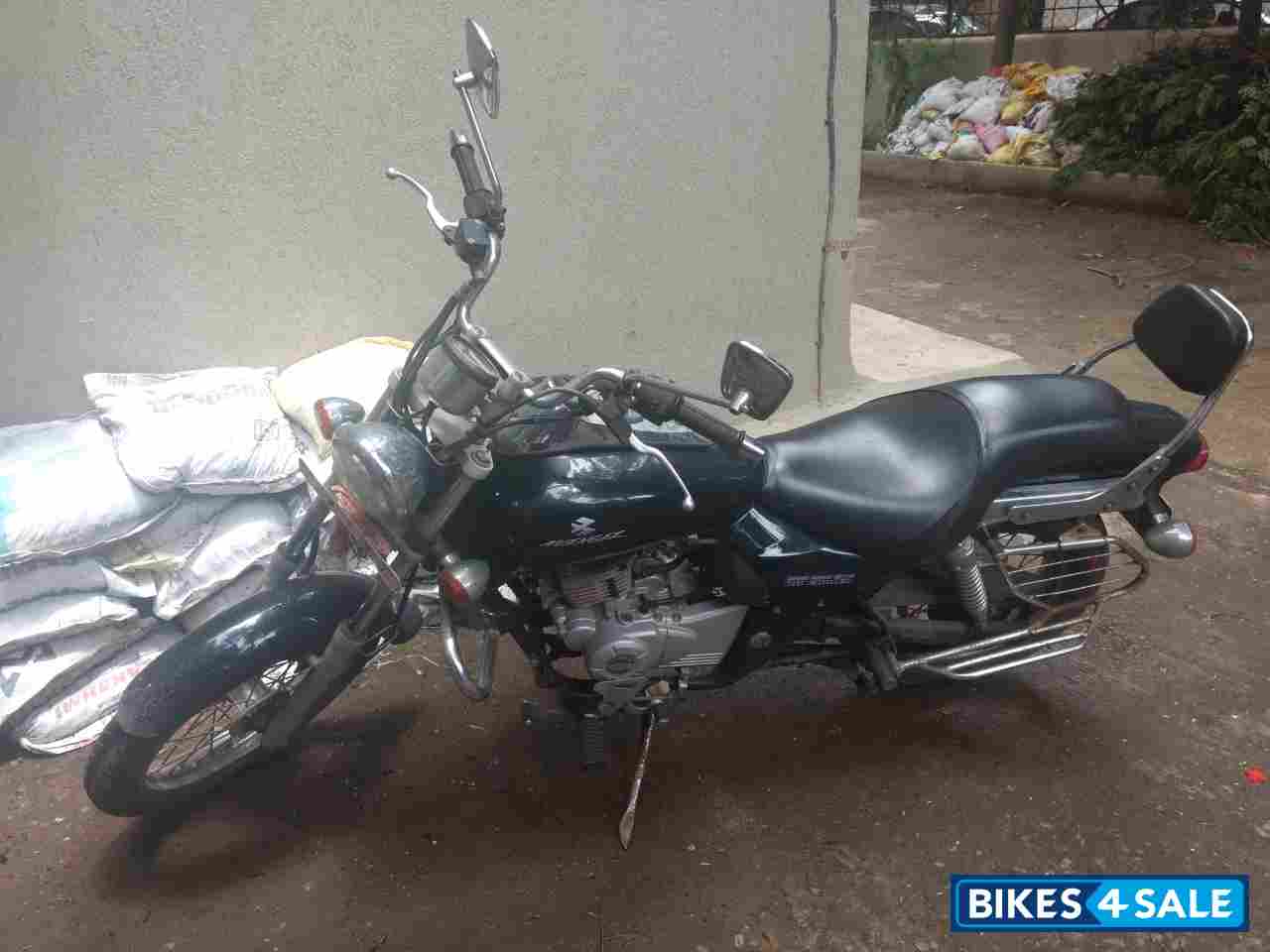 Bajaj Avenger 220 DTS-i Bajaj Avenger 220 DTS-i