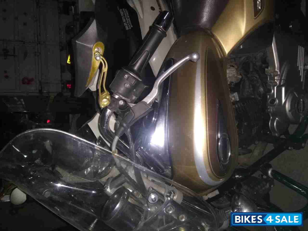 Bajaj Avenger Cruise 220