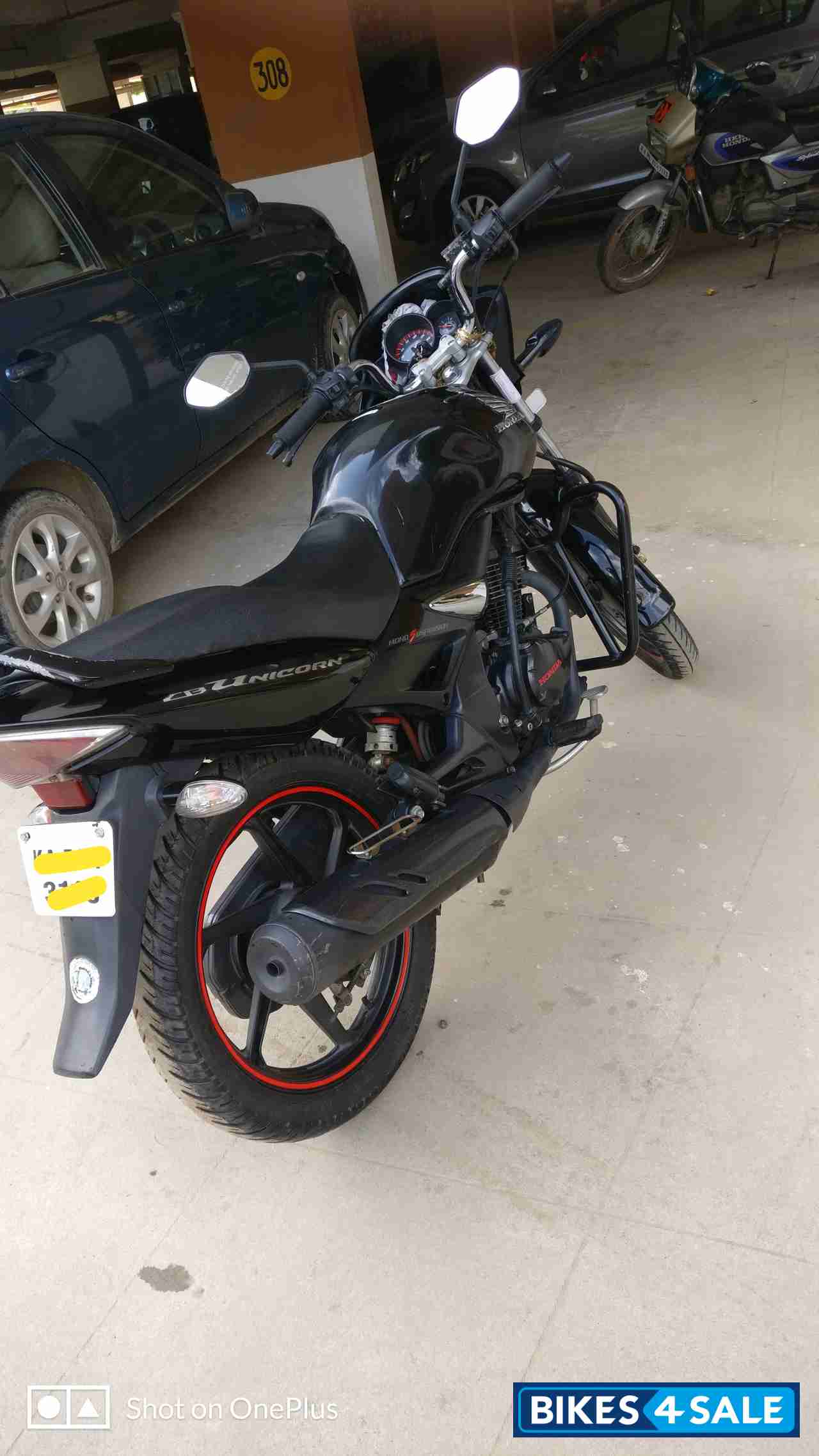 Black Honda CB Unicorn