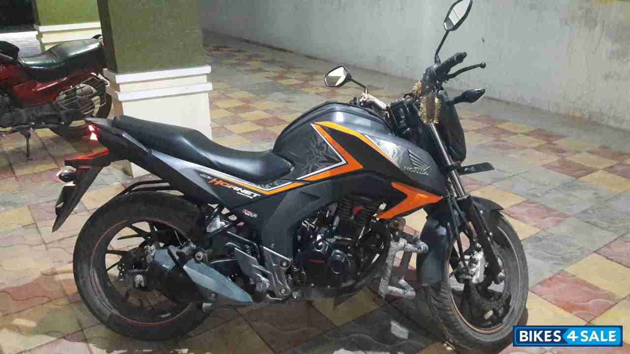 Honda CB Hornet 160R