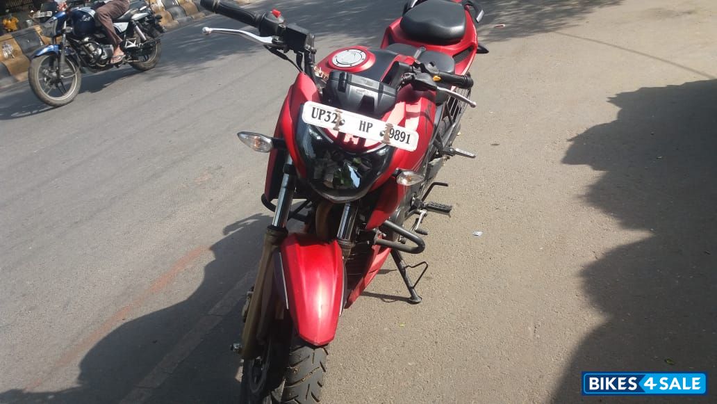 Red TVS Apache RTR 200 4V