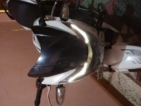 White TVS Apache RTR 180