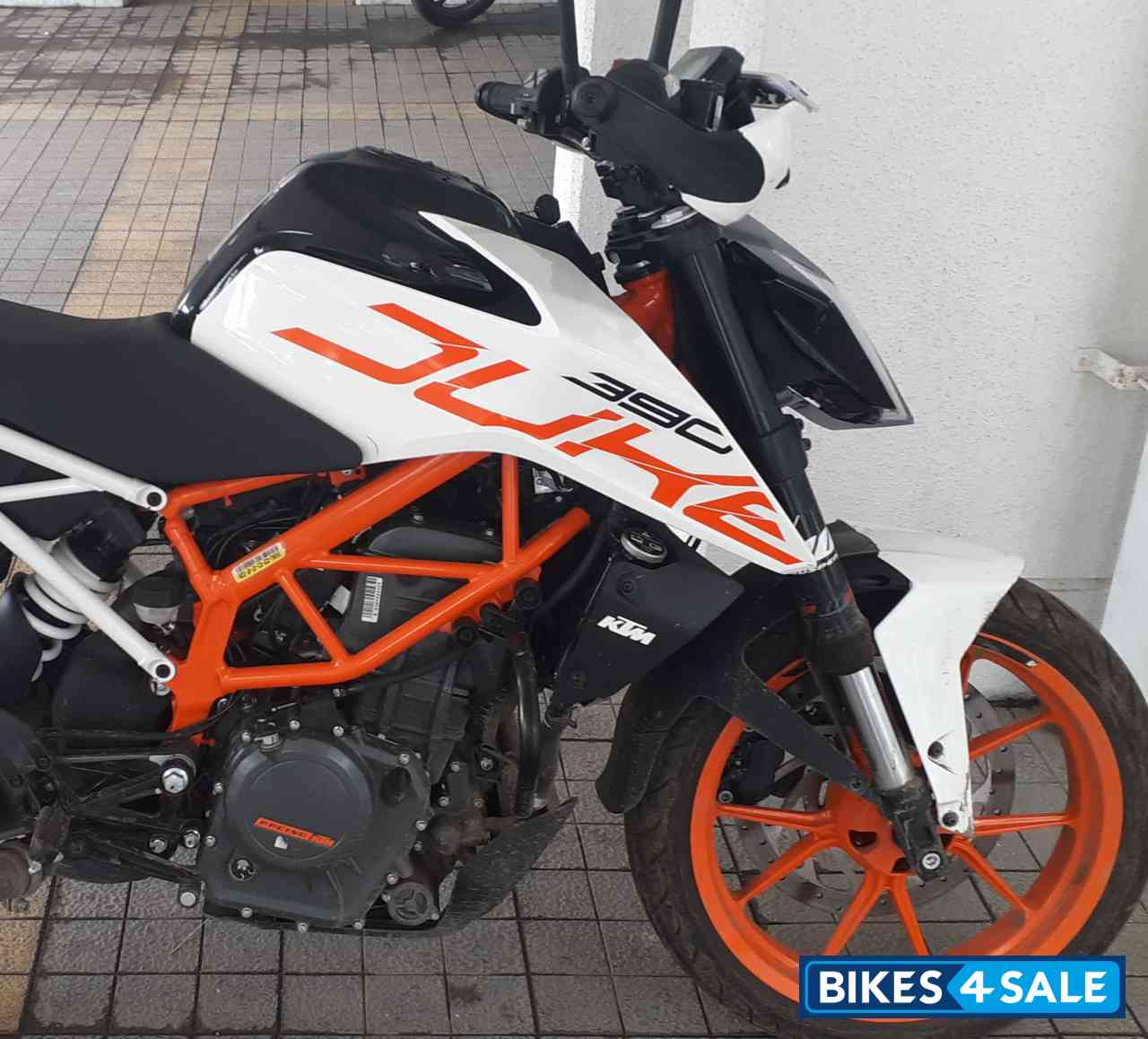 White KTM Duke 390