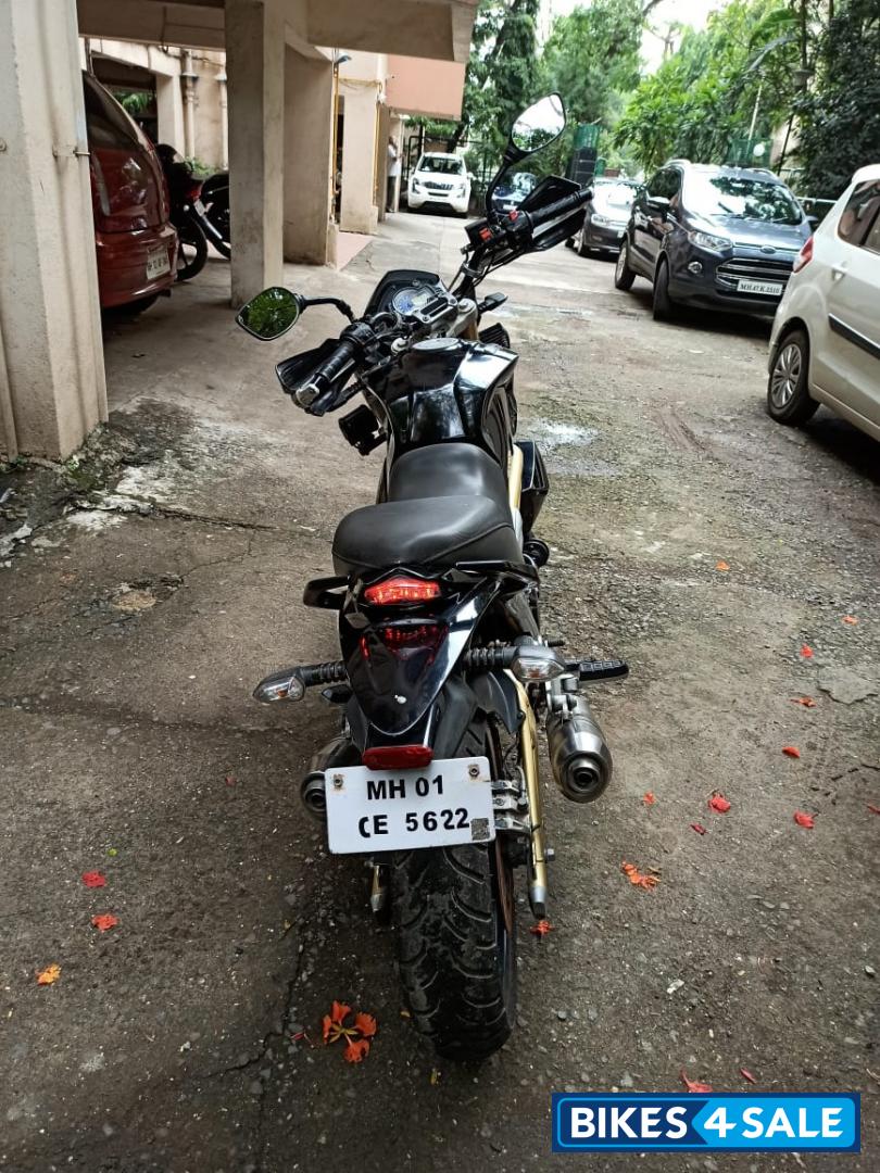 Mahindra Mojo