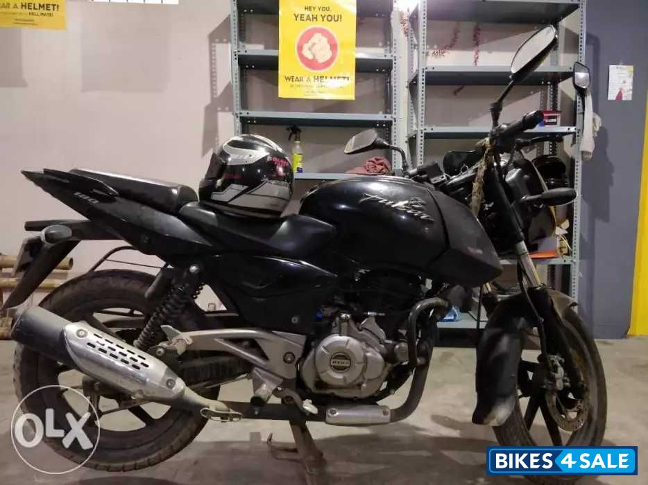 Black Bajaj Pulsar 180 DTSi Black Bajaj Pulsar 180 DTSi