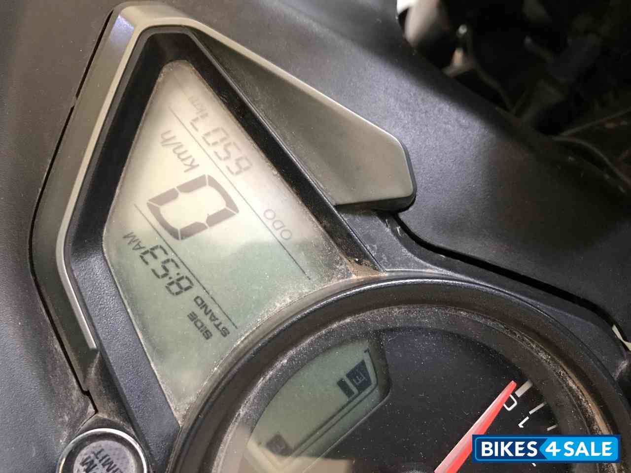 Black Bajaj Pulsar RS 200