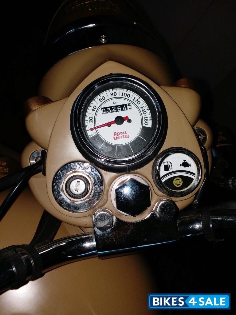 Desert Storm Royal Enfield Classic Desert Storm